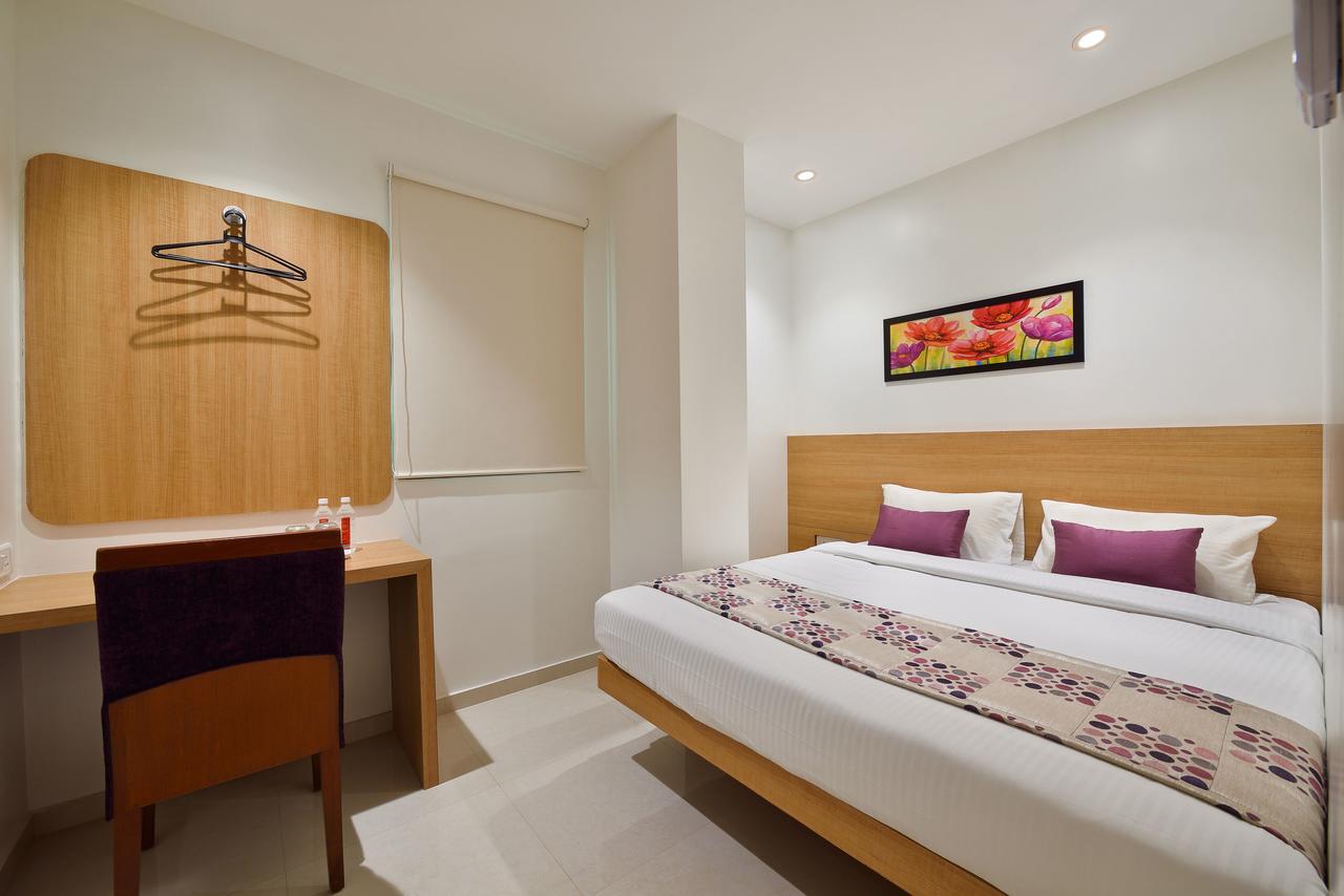 Hotel Leafio-Near Airport Мумбаї Екстер'єр фото