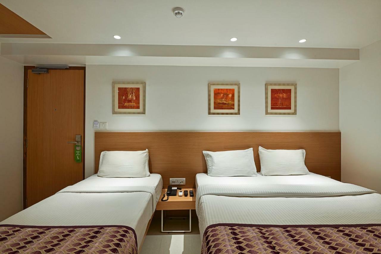 Hotel Leafio-Near Airport Мумбаї Екстер'єр фото